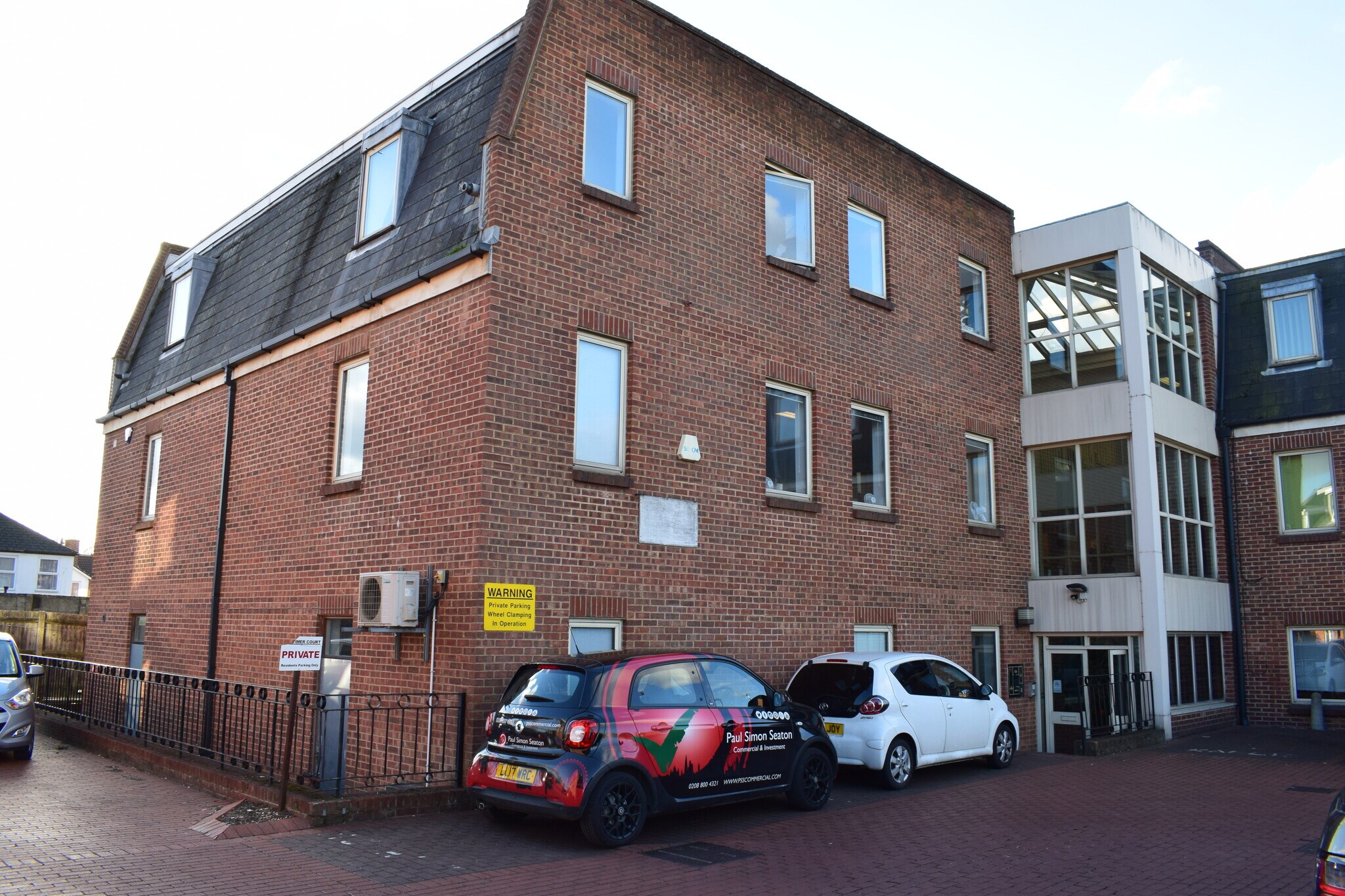 310 Friern Barnet Ln, London for sale Primary Photo- Image 1 of 1