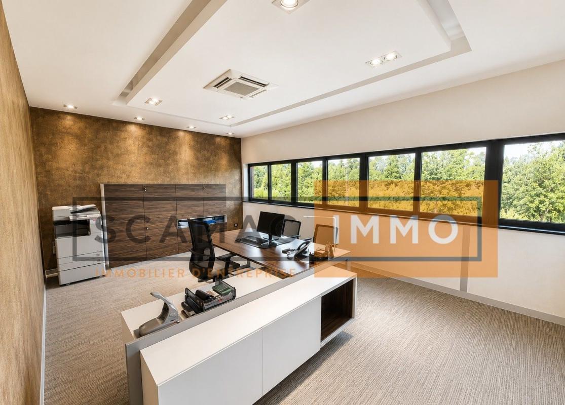 Industrial in Bussy-Saint-Martin to rent Interior Photo- Image 1 of 19
