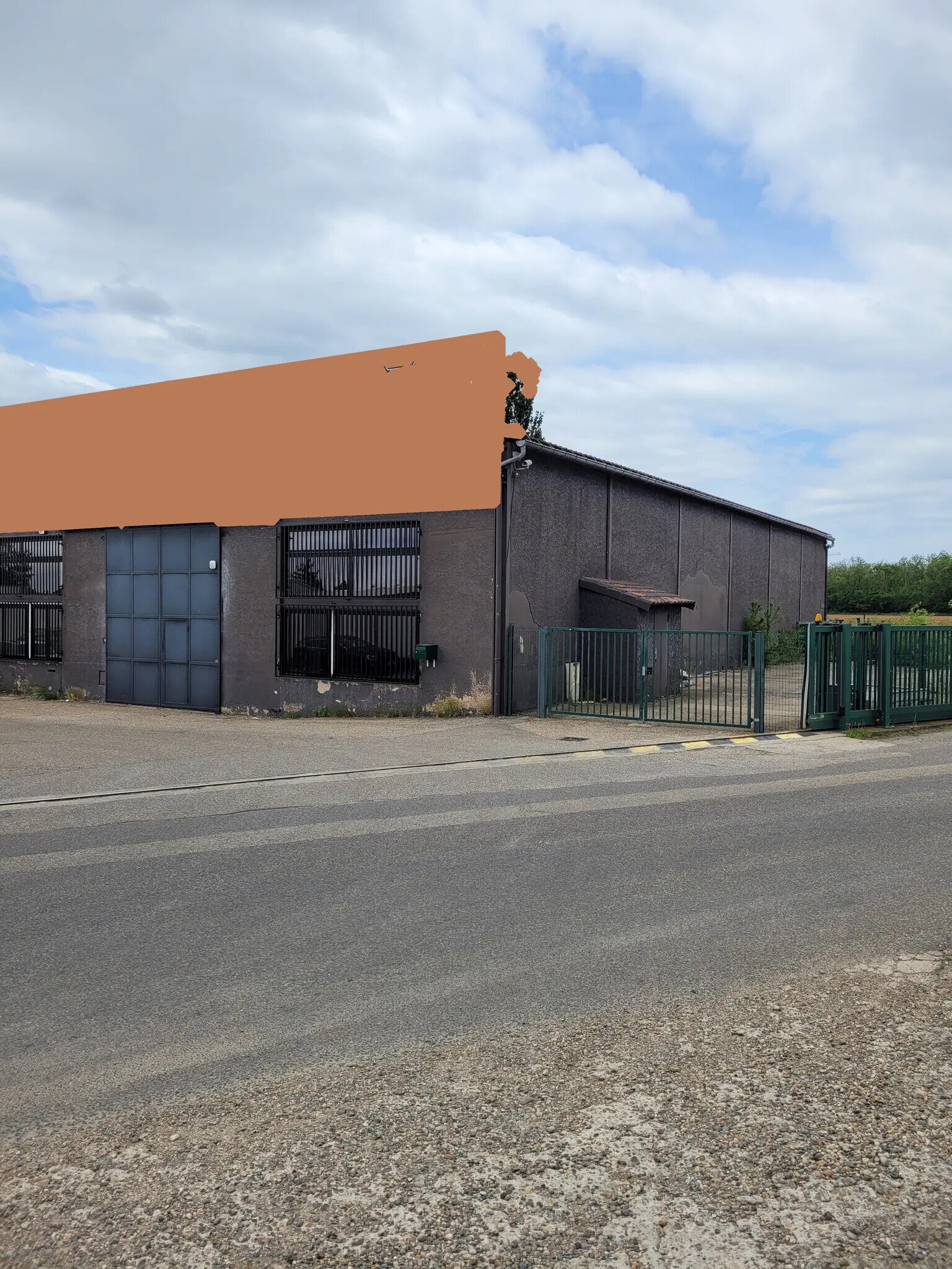 Light Industrial in Saint-Priest to rent Building Photo- Image 1 of 4