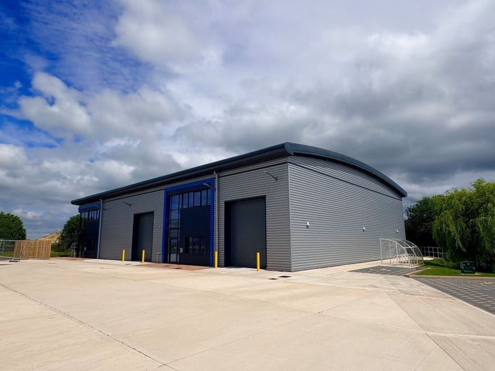 Units 14 & 15 Welsh Lane, Banbury for sale Building Photo- Image 1 of 31