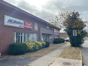 130 County Courthouse Rd, Garden City Park, NY for rent Building Photo- Image 1 of 4