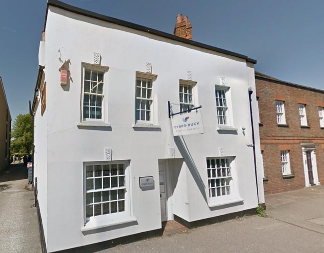 More details for 12 High St, Elstree - Office / Medical to Rent