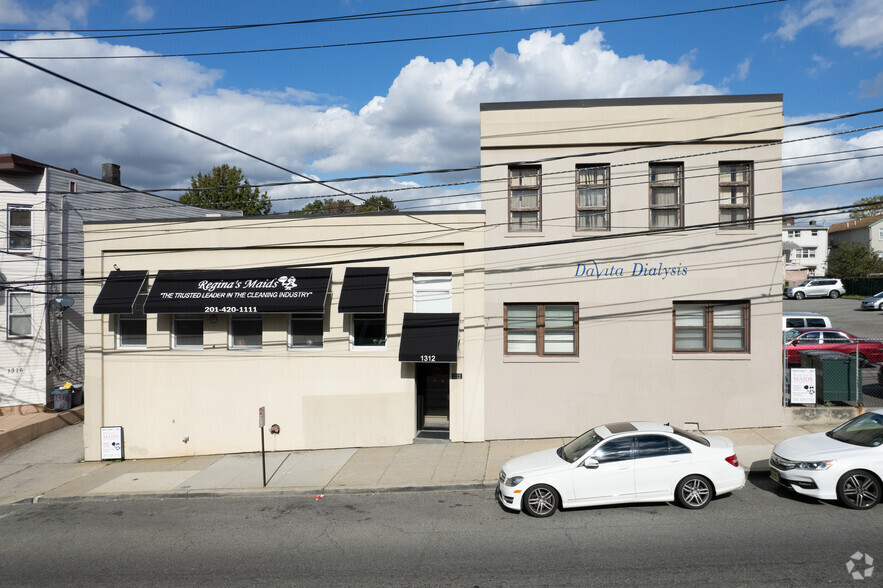 1310 5th St, North Bergen, NJ for rent - Building Photo - Image 2 of 7