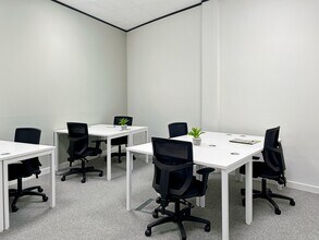 3-7 Victoria Sq, Wolverhampton to rent Interior Photo- Image 1 of 11