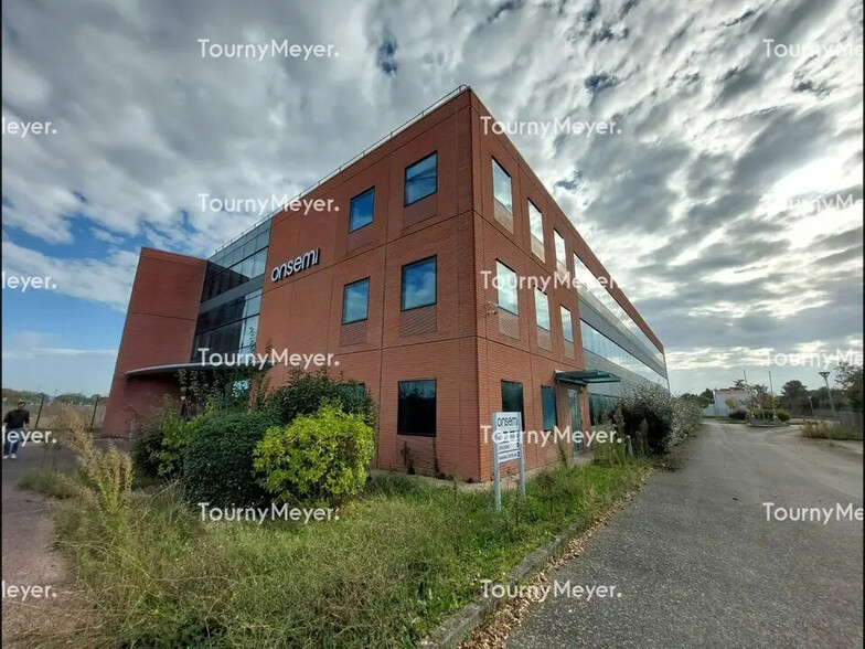 Office in Toulouse to rent - Building Photo - Image 2 of 10