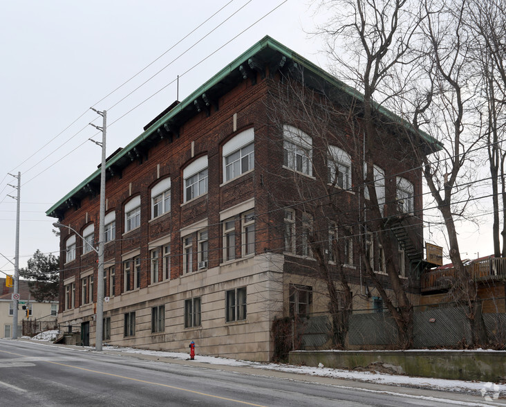 231 Bay St N, Hamilton, ON for sale - Building Photo - Image 3 of 3