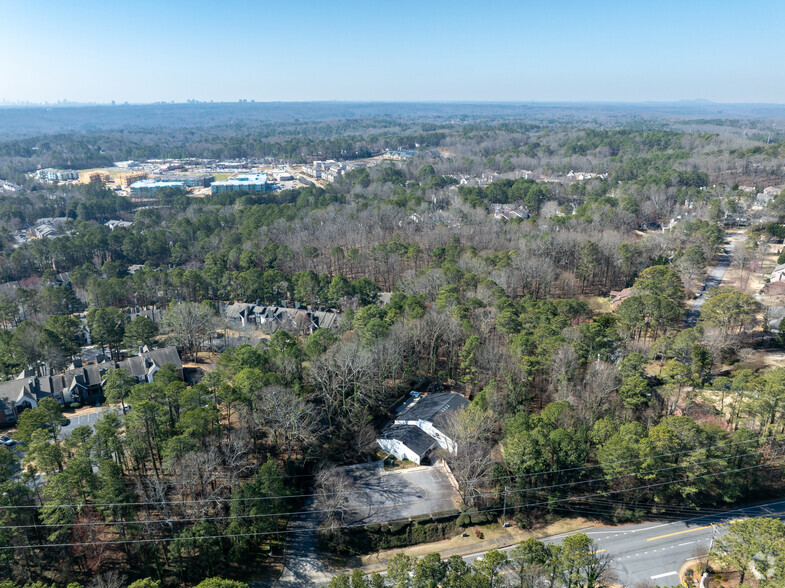 9330 Nesbit Ferry Rd, Alpharetta, GA for rent - Aerial - Image 3 of 26