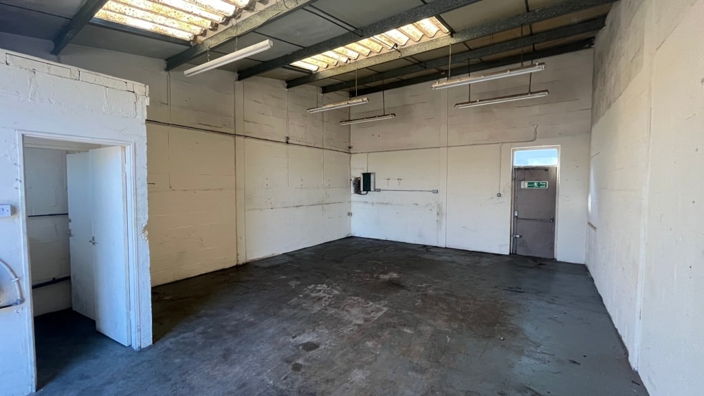 6 Estate Rd, Grimsby to rent Interior Photo- Image 1 of 3