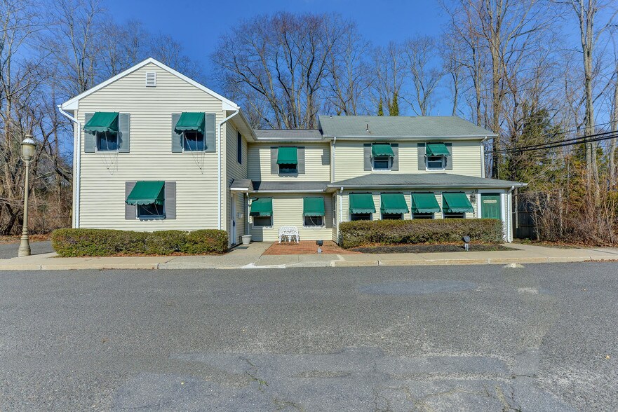 931 W Park Ave, Ocean 07712 UK