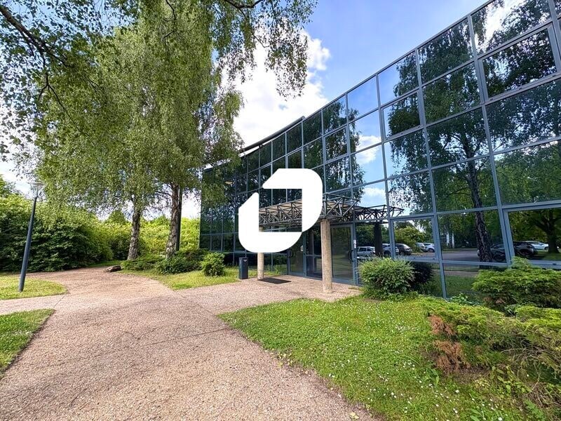 4 Rue René Razel, Saclay to rent Building Photo- Image 1 of 11