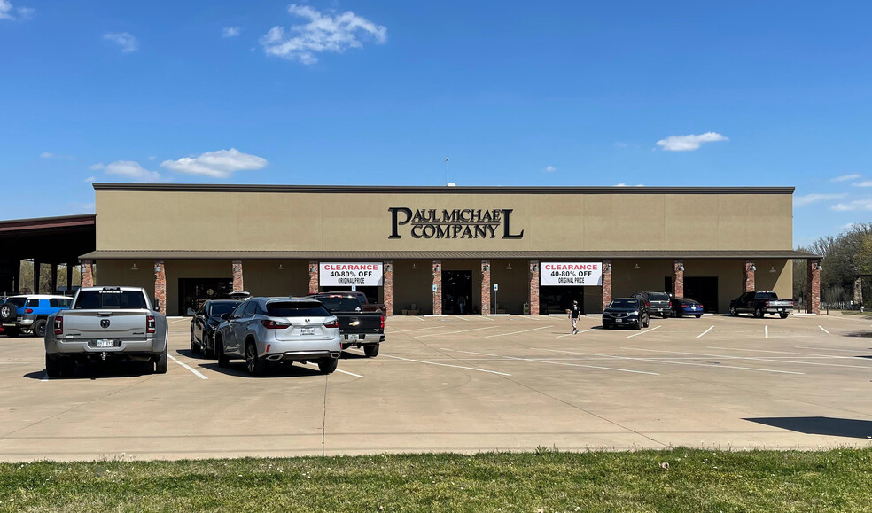 1930 N Trade Days Blvd, Canton, TX for sale - Primary Photo - Image 1 of 41