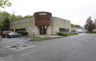 More details for 1320 Lincoln Ave, Holbrook, NY - Industrial for Rent