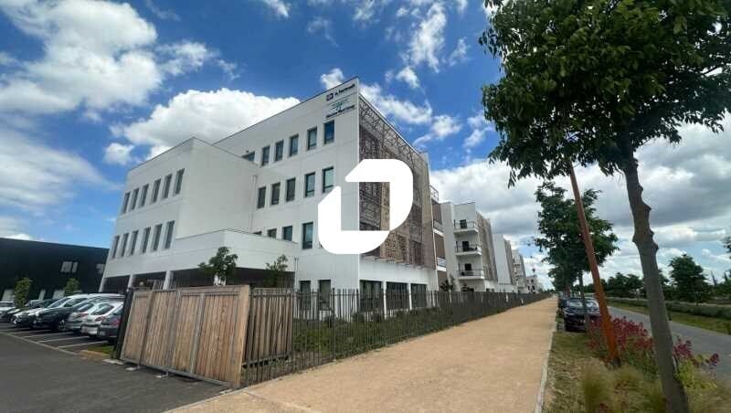 Office in Genas for sale Building Photo- Image 1 of 14