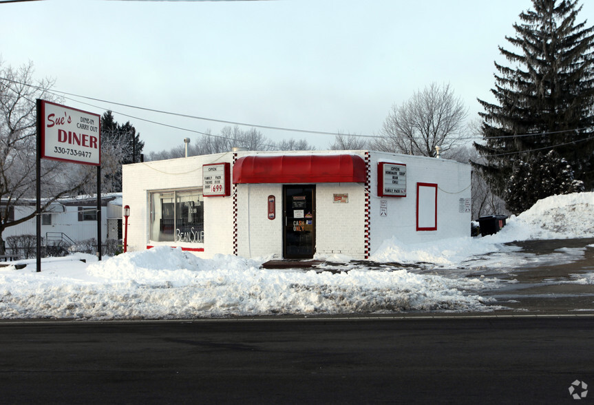 886 S Canton Rd, Akron, OH for sale - Primary Photo - Image 1 of 2