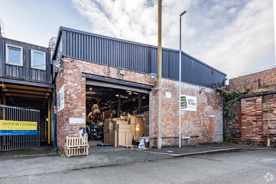 2-10 St Johns Rd, Bootle to rent - Building Photo - Image 3 of 4
