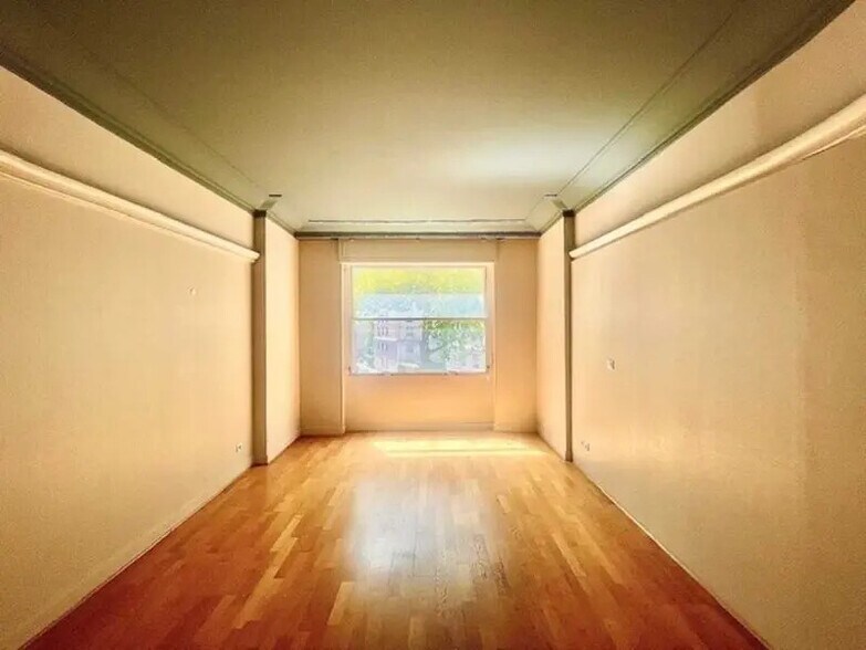 Office in Lyon to rent - Interior Photo - Image 3 of 7