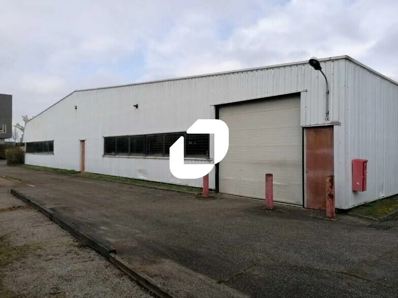 54 Avenue De L'Industrie, Rillieux-la-Pape to rent - Building Photo - Image 2 of 20