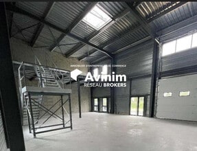 Light Industrial in Bourgoin-Jallieu for sale Interior Photo- Image 2 of 2