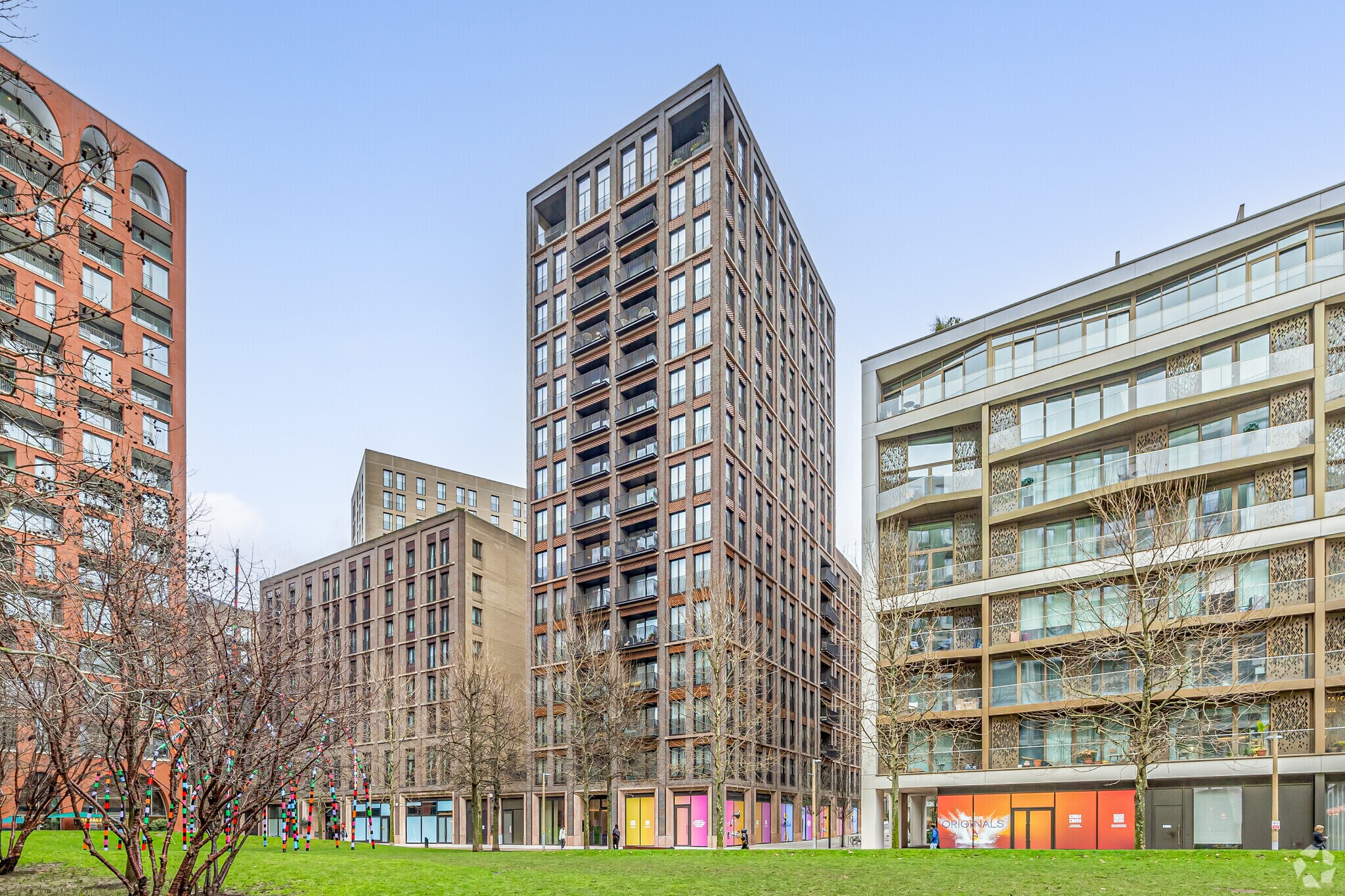 1 Tapper Walk, London to rent Primary Photo- Image 1 of 3