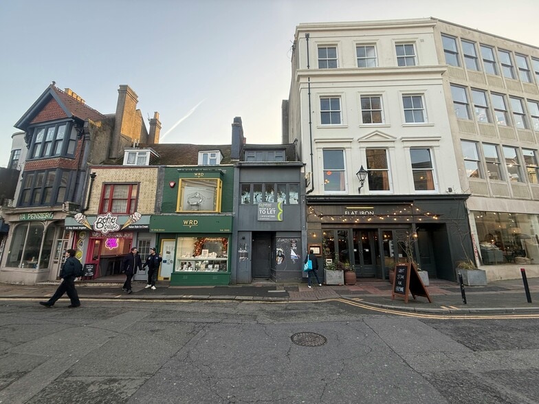 33-34 Ship St, Brighton to rent - Building Photo - Image 2 of 18