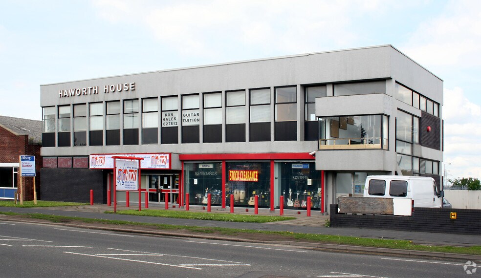 Clough Rd, Hull for sale - Building Photo - Image 1 of 1