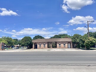 More details for 1700 S WW White Rd, San Antonio, TX - Office for Sale