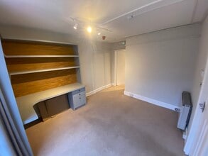 21-27 New St, Salisbury to rent Interior Photo- Image 2 of 2