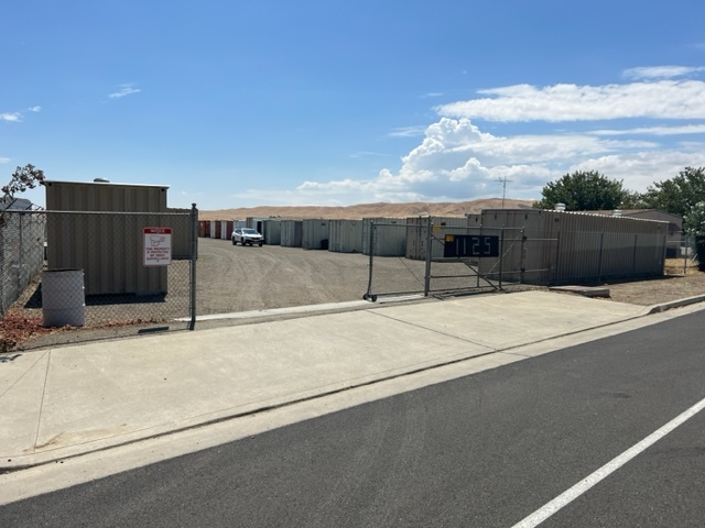 1125 Elm, Coalinga, CA for sale - Building Photo - Image 2 of 6