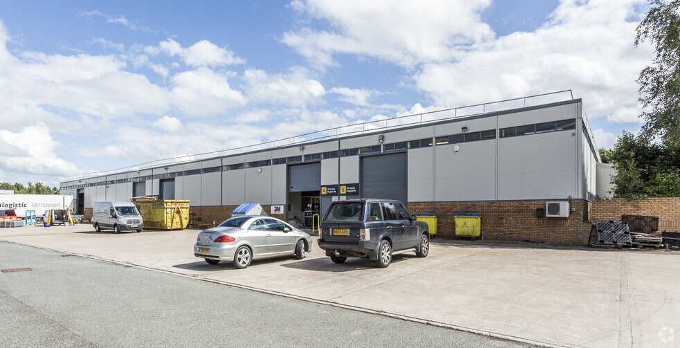 Seymour Ct, Runcorn for sale - Primary Photo - Image 1 of 1