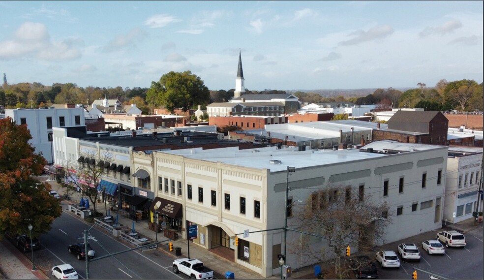 117 E Union St, Morganton, NC for rent - Building Photo - Image 1 of 5