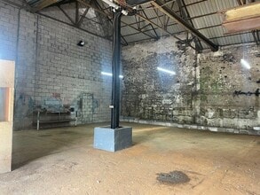 37 Lochburn Rd, Glasgow to rent Interior Photo- Image 2 of 2