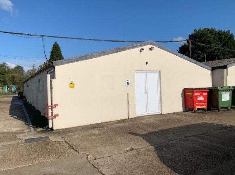 Ashgrove Farm, Uckfield for sale - Primary Photo - Image 1 of 1