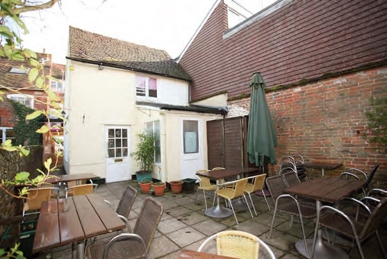 19-19A Broad St, Alresford to rent - Other - Image 3 of 8