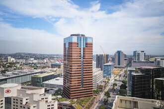 1 World Trade Ctr, Long Beach, CA for rent Building Photo- Image 1 of 26