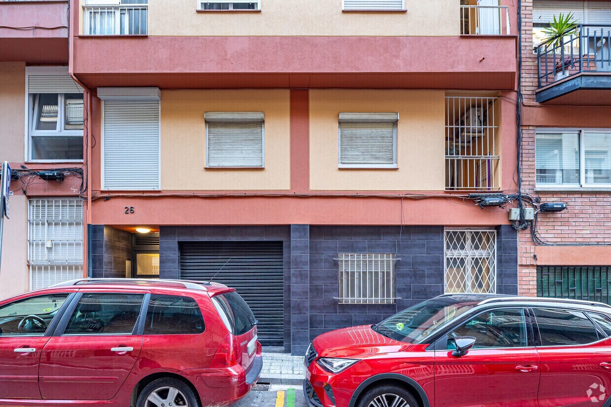 Retail in Barcelona, Barcelona to rent Interior Photo- Image 1 of 7