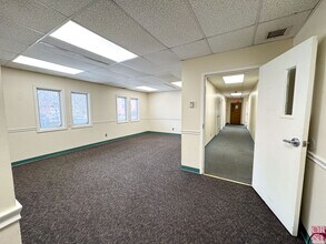 290-294 Collins St, Hartford, CT to rent Building Photo- Image 1 of 22