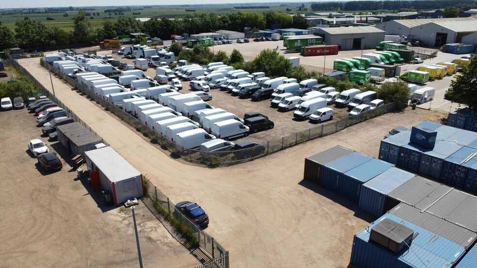 Plots 5-6 Broadway Business Park, Yaxley to rent - Building Photo - Image 1 of 8