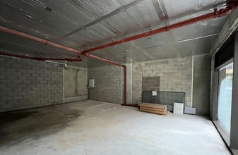 4 Greenland Pl, London to rent Interior Photo- Image 1 of 1