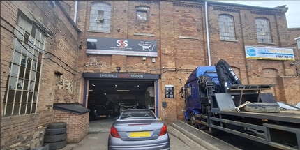 10-A-E Shrub Hill Rd, Worcester to rent Building Photo- Image 1 of 2