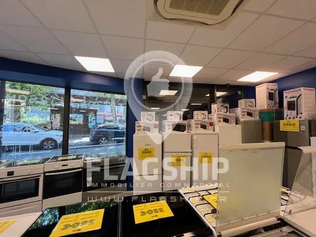 Location Commerce 114 m²