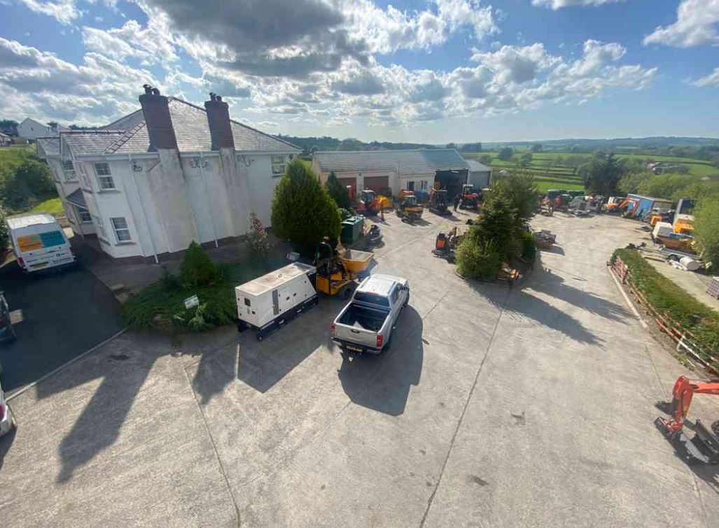 Llanllwni, Pencader for sale Primary Photo- Image 1 of 1