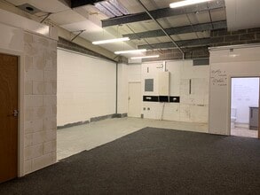 Meanwood Rd, Leeds to rent Interior Photo- Image 2 of 2