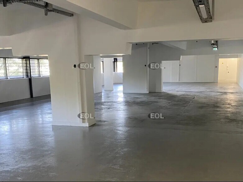 Light Industrial in Pantin to rent - Interior Photo - Image 3 of 14