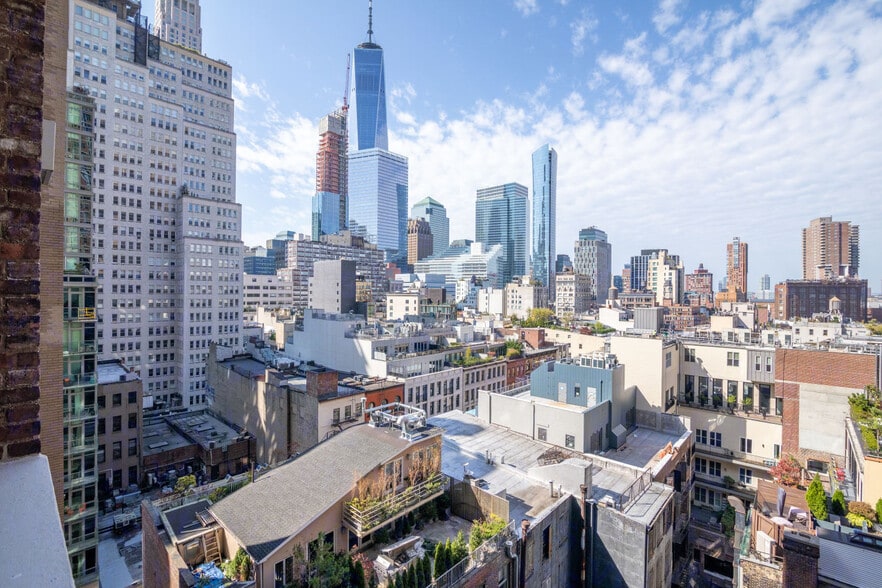 299 Broadway, New York, NY to rent - Building Photo - Image 2 of 15