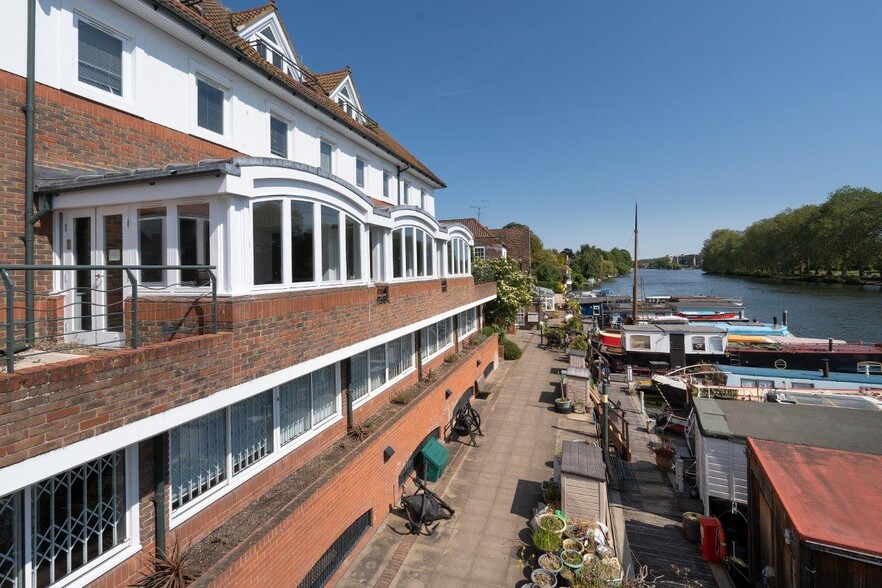 Lower Teddington Rd, Kingston Upon Thames to rent - Building Photo - Image 2 of 7