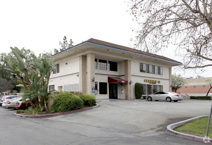 1081 S Grand Ave, Diamond Bar, CA for rent - Primary Photo - Image 1 of 3