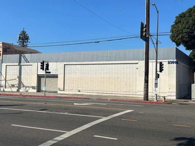 2301-2305 S Main St, Los Angeles, CA for sale - Building Photo - Image 2 of 12