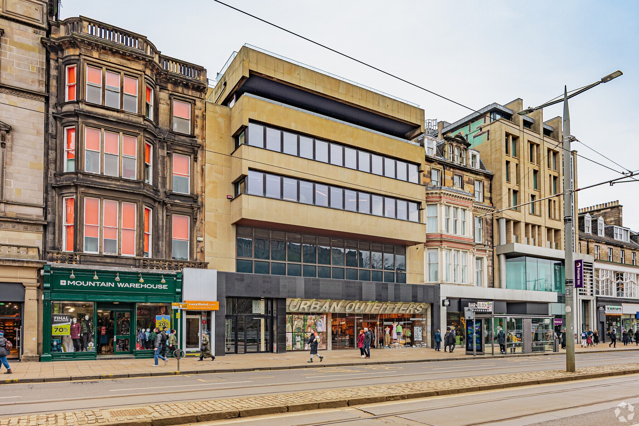 124-125 Princes St, Edinburgh for sale Primary Photo- Image 1 of 1