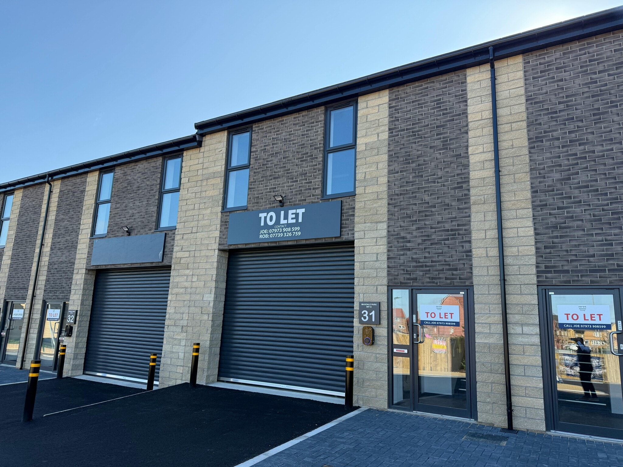 128 Haydock Av, Castleford to rent Building Photo- Image 1 of 3
