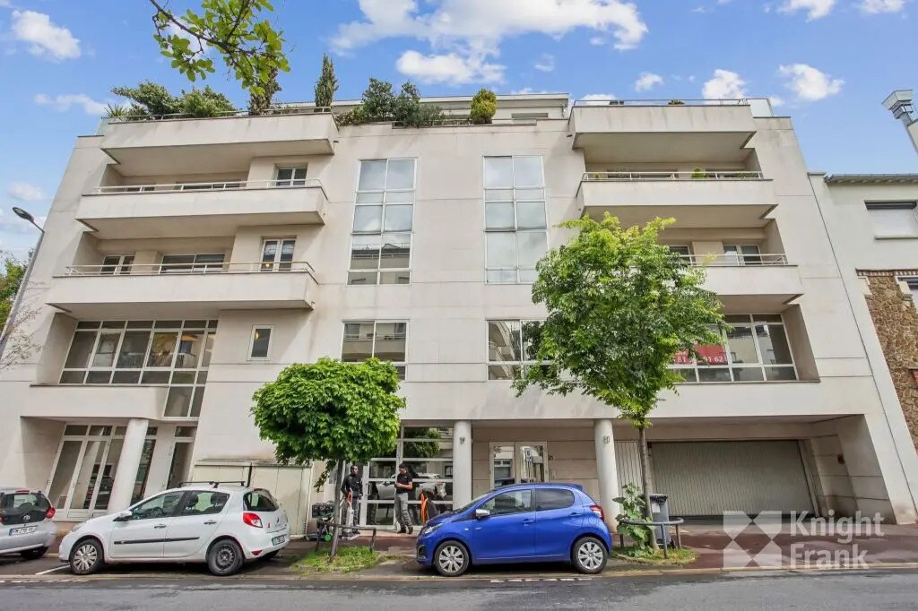 19 Rue Diderot, Issy-les-Moulineaux to rent Building Photo- Image 1 of 12